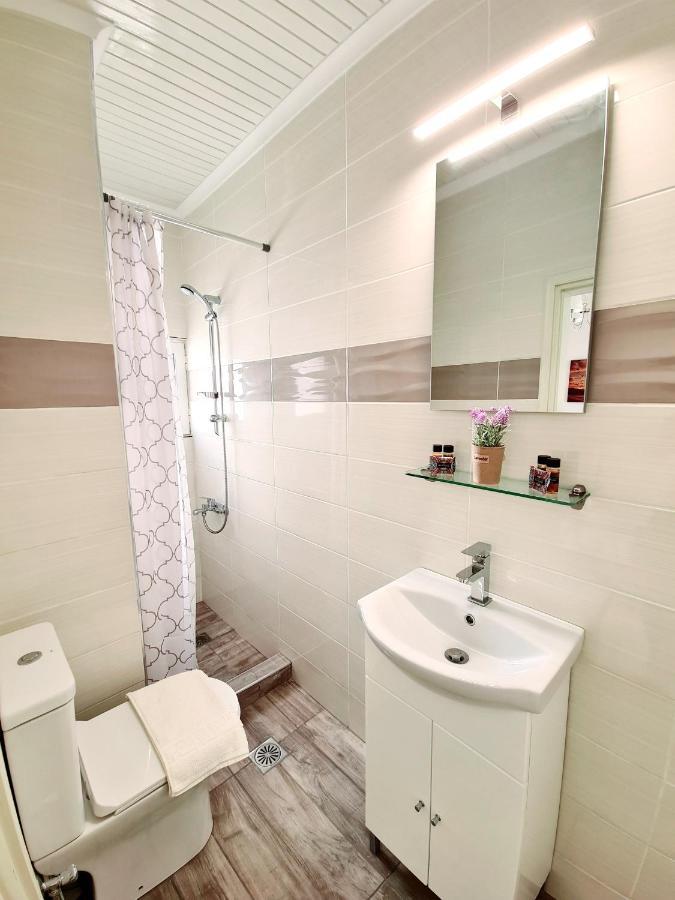 Avra Rooms Karpathos Town  Exterior photo